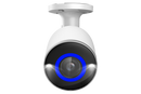 Cámara de seguridad tipo bala con cable IP PoE con inteligencia artificial inteligente Lorex E894AB 4K de 8,0 MP, con iluminación y disuasión, color blanco